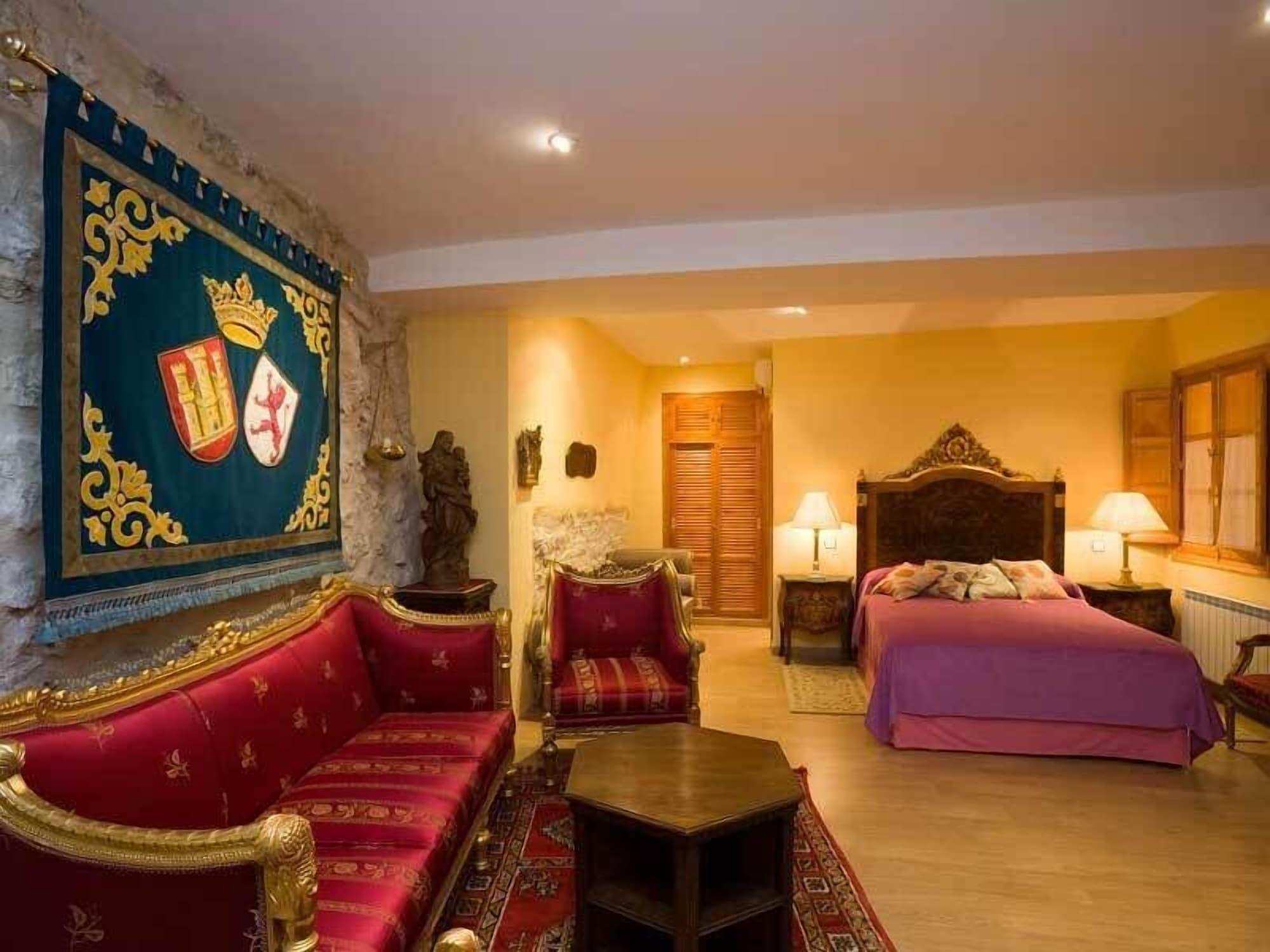 Residencia Real Del Castillo De Curiel Curiel de Duero 외부 사진