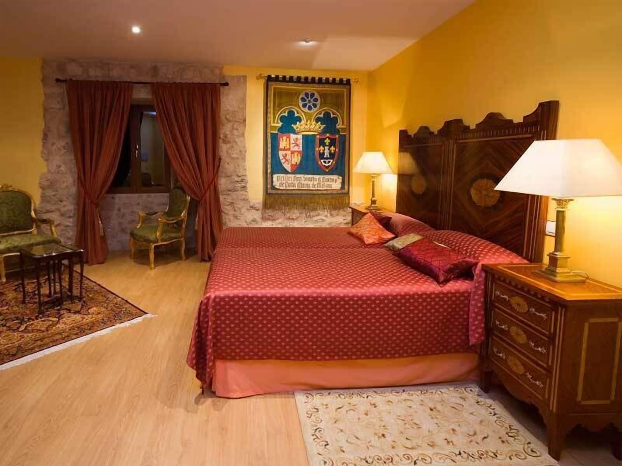 Residencia Real Del Castillo De Curiel Curiel de Duero 외부 사진